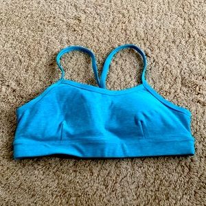 Alo yoga sports bra